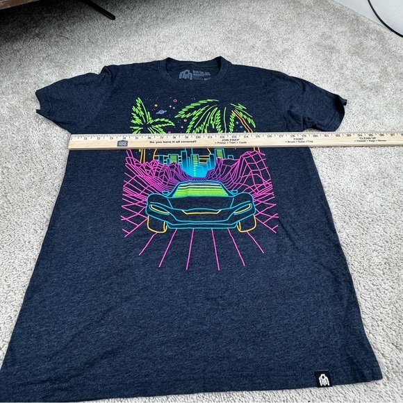 Into The AM Miami Vice Graphic Tee with Neon Car and Palm Trees Size M - Picture 4 of 6